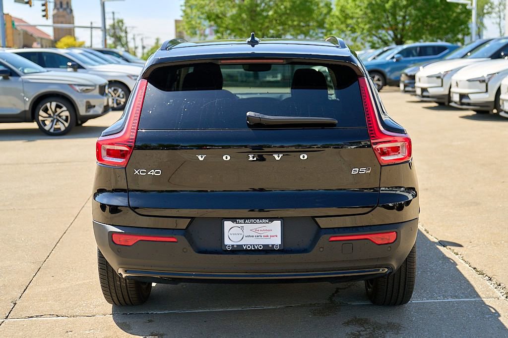 New 2026 Volvo XC40 B5 Plus AWD/4WD image 8