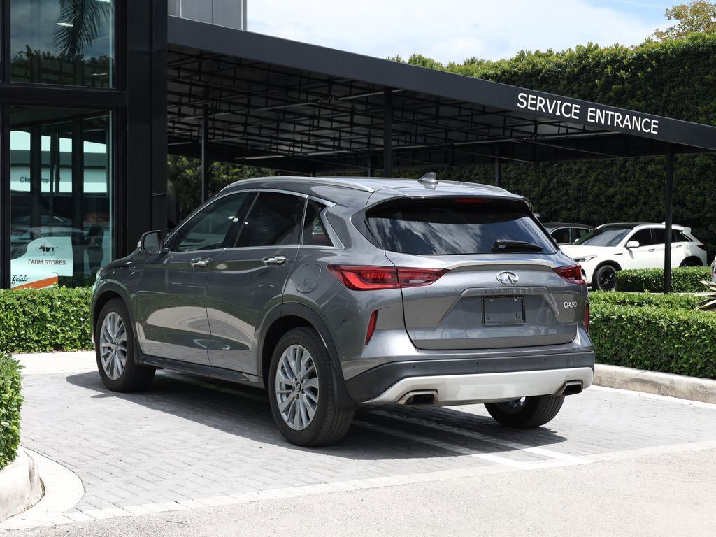 Certified 2023 INFINITI QX50 Luxe image 5