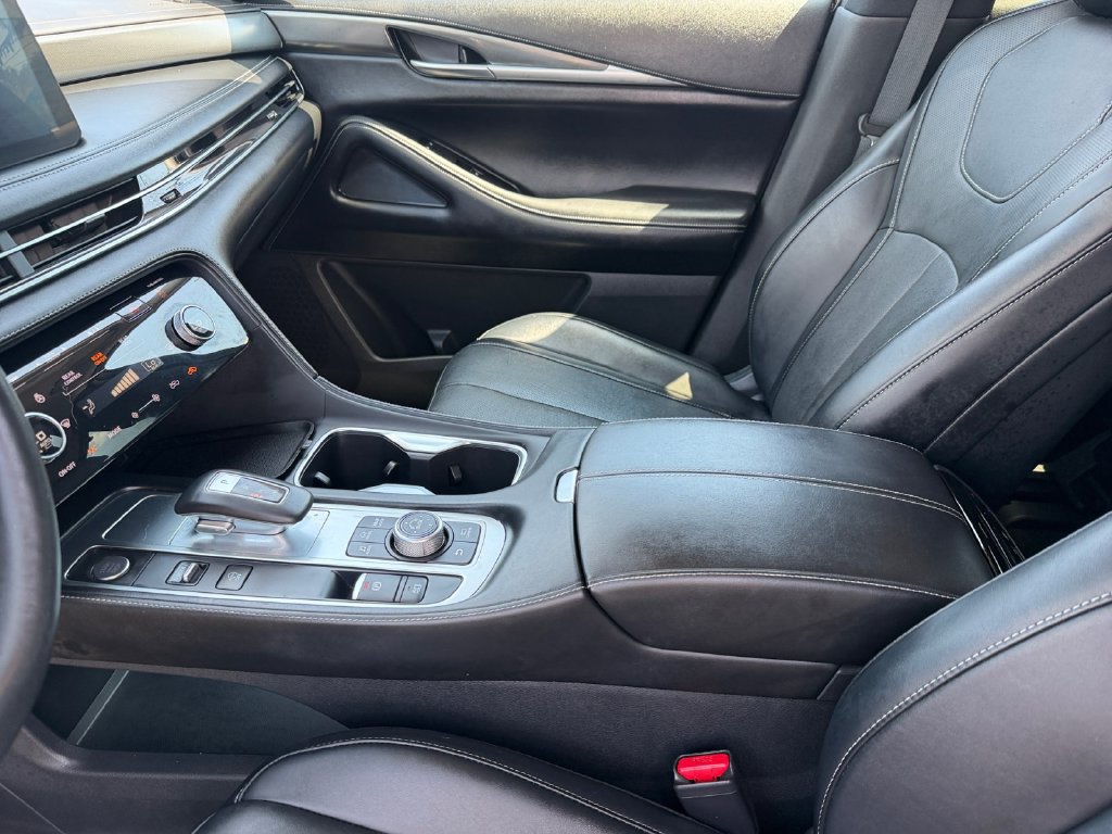 Used 2024 INFINITI QX60 Luxe w/ Cargo Package FWD image 12