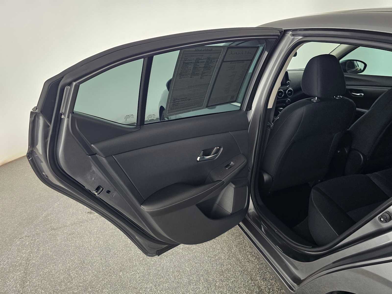 Used 2022 Nissan Sentra SV w/ Trunk Package FWD image 15