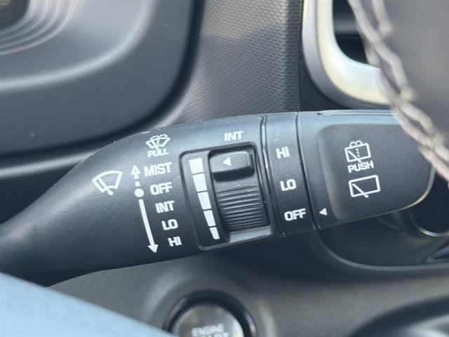 Used 2026 Hyundai Venue SEL FWD image 22