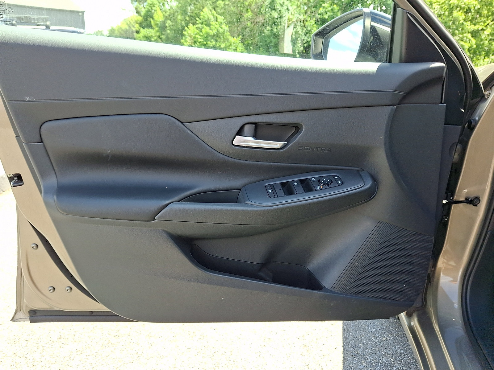 Certified 2026 Nissan Sentra SV w/ SV Convenience Package FWD image 15