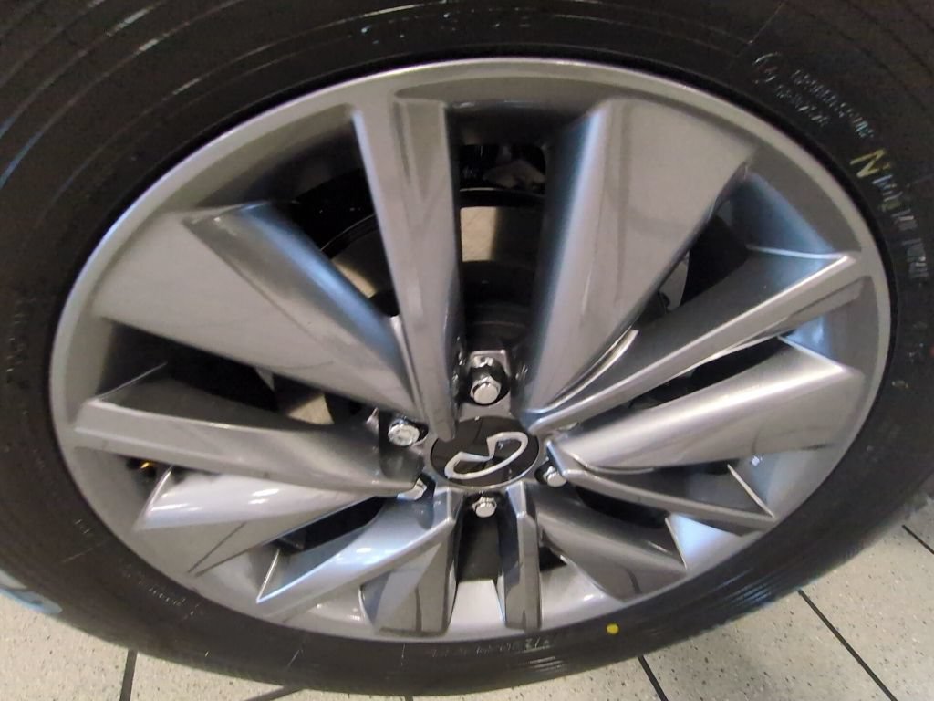 New 2026 INFINITI QX80 Pure w/ Cargo Package RWD image 32