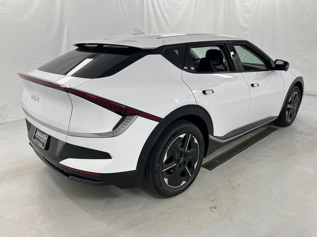 New 2025 Kia EV6 Wind image 3