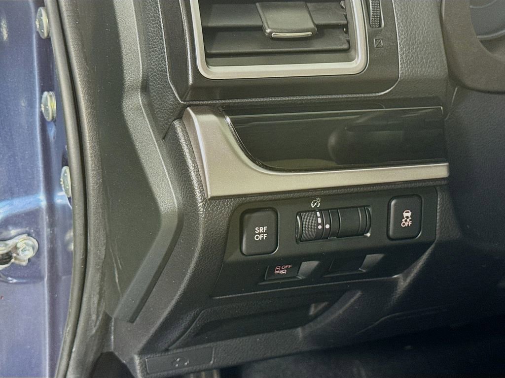 Used 2017 Subaru Crosstrek 2.0i Limited AWD/4WD image 10