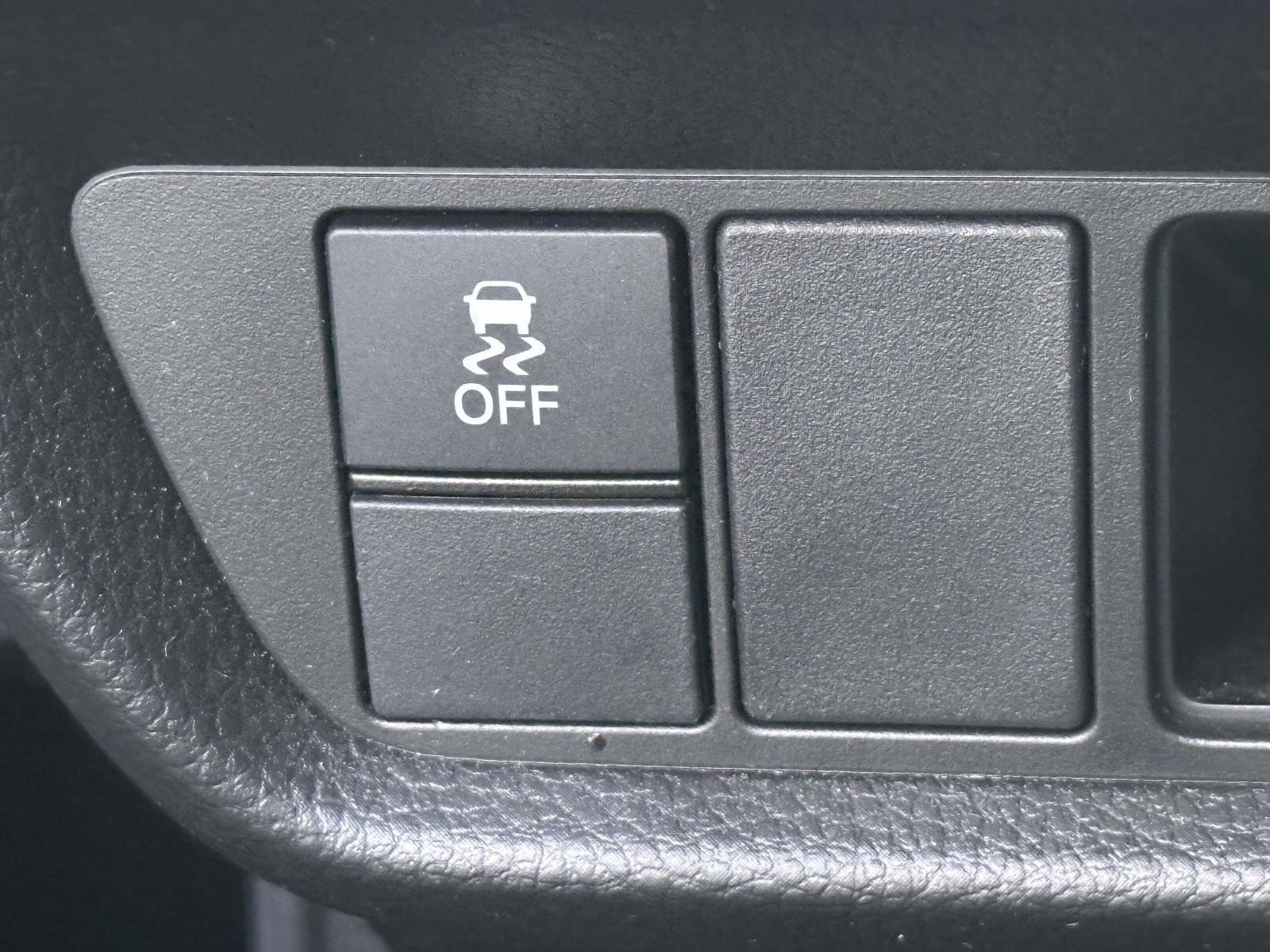 Used 2023 Honda HR-V LX image 17