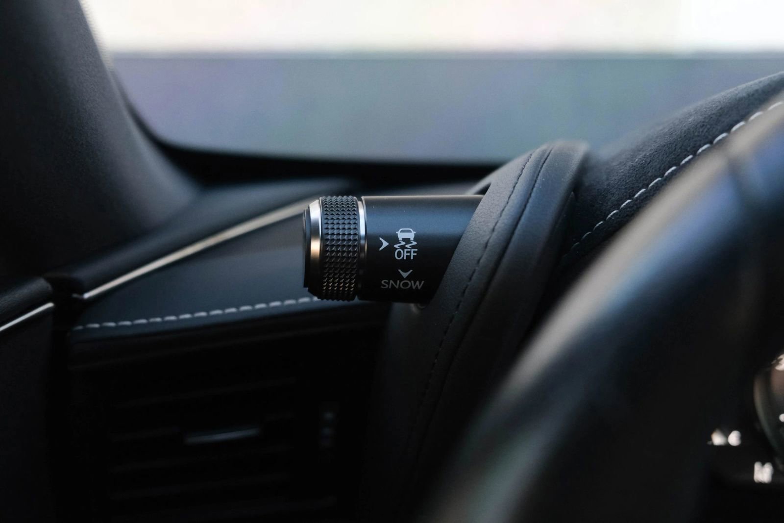 Used 2021 Lexus LC 500 Coupe w/ Carbon Fiber Package image 36