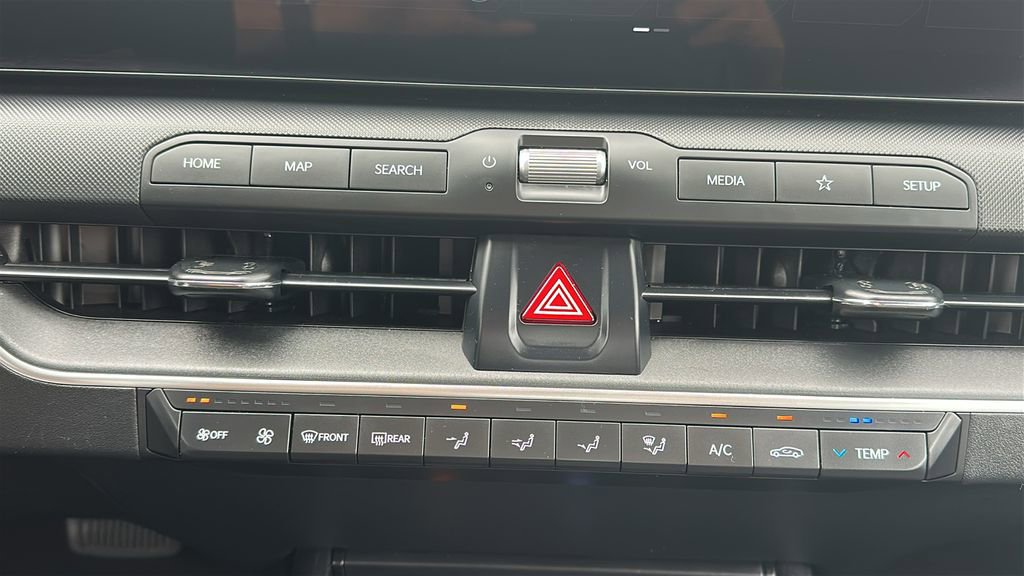 Used 2025 Kia K4 LXS FWD image 25