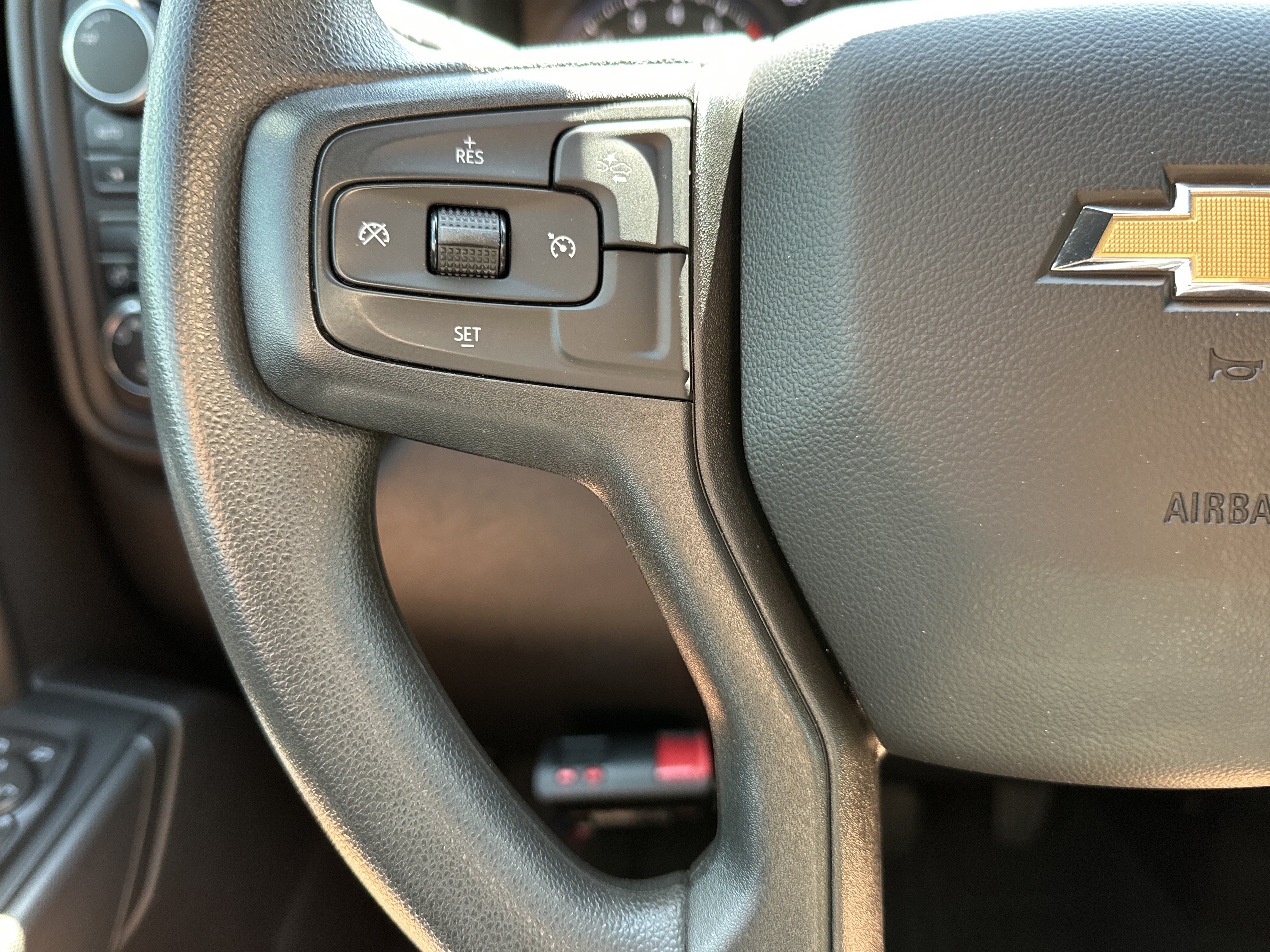 Used 2025 Chevrolet Silverado 1500 Custom w/ LPO, Dark Essentials Package AWD/4WD image 18