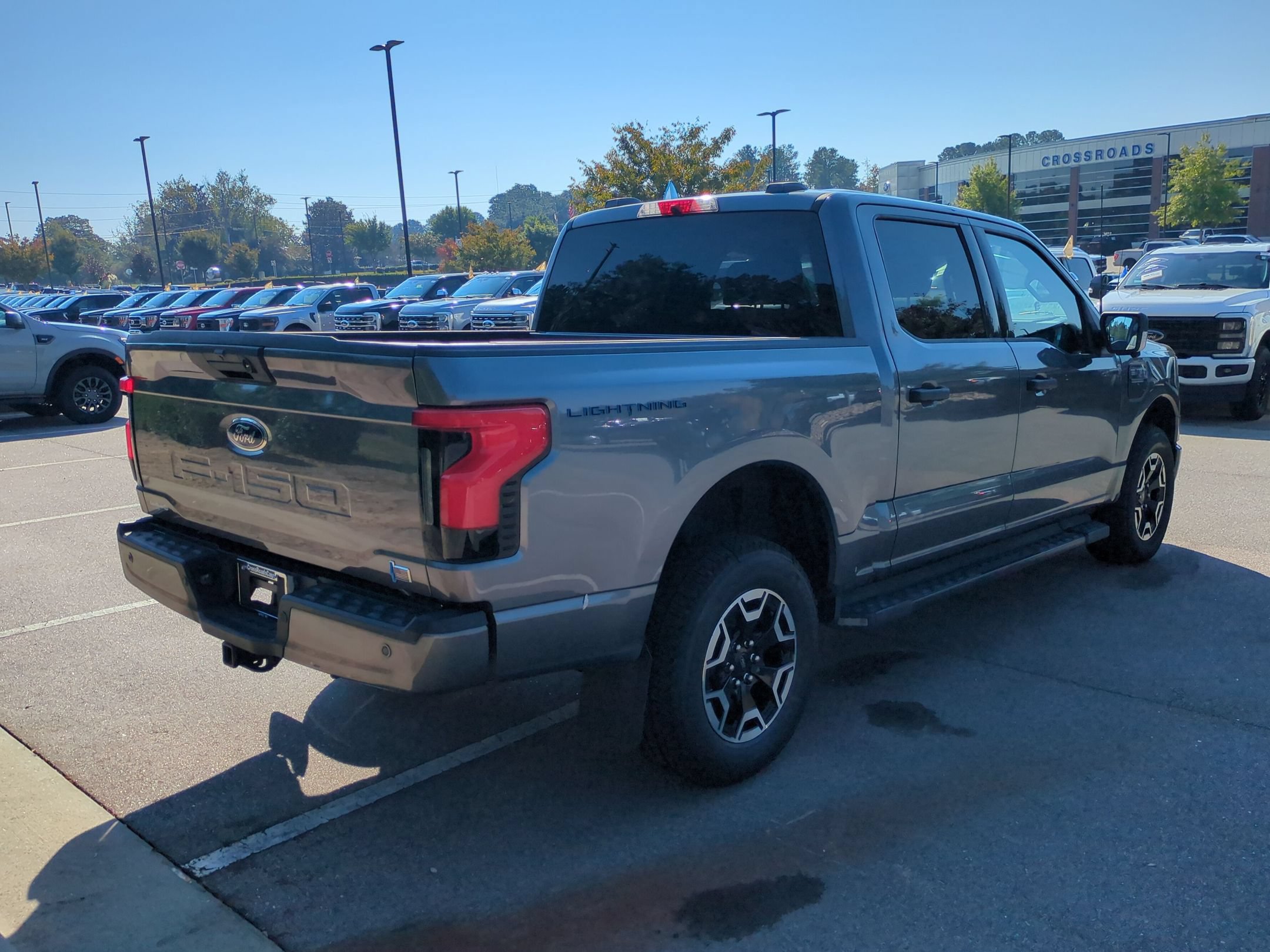 Certified 2023 Ford F150 Lightning XLT AWD/4WD image 4