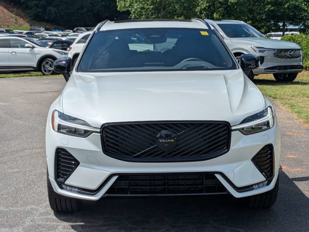 New 2026 Volvo XC60 B5 Ultra w/ Protection Package Premier AWD/4WD image 9