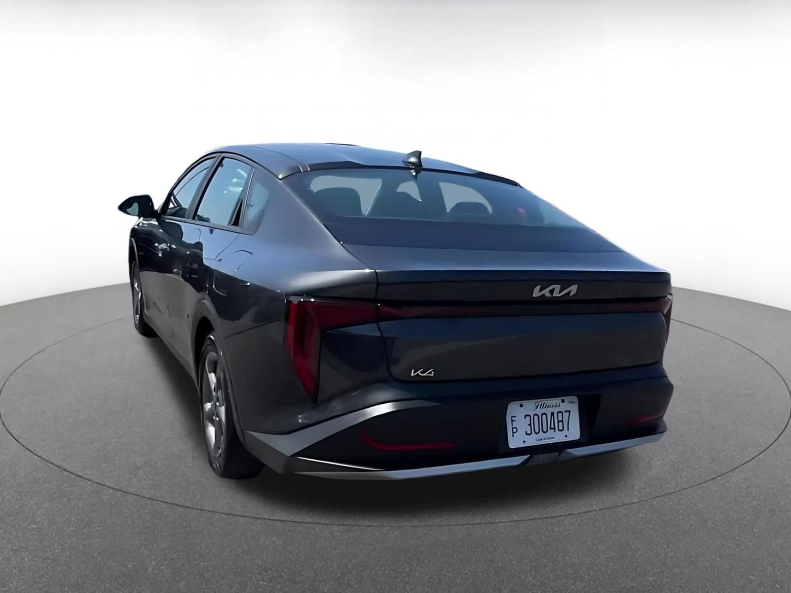 Used 2025 Kia K4 FWD image 11