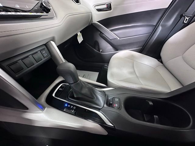 Used 2023 Toyota Corolla Cross L image 25