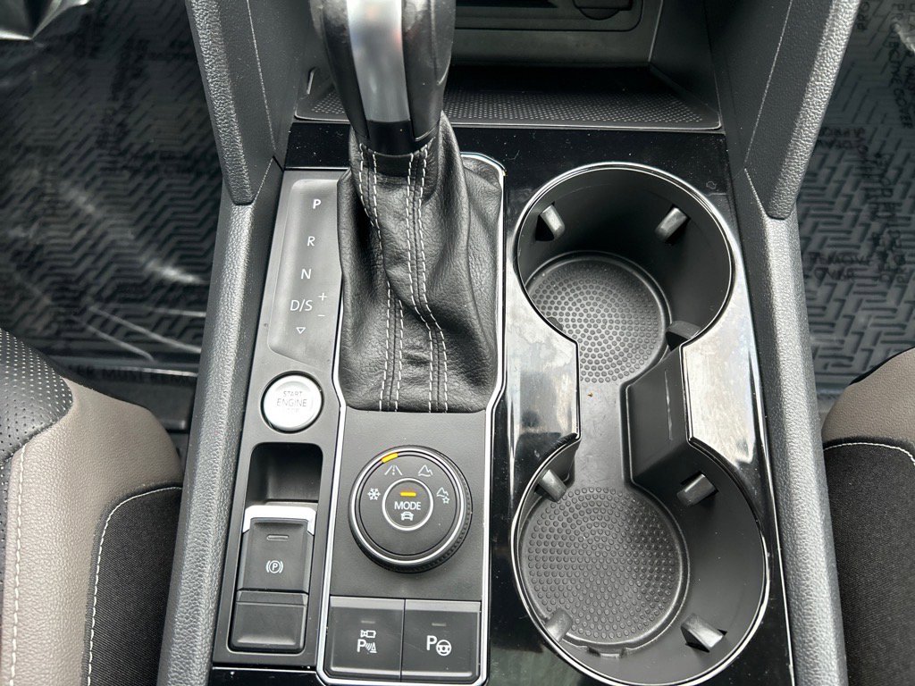 Used 2021 Volkswagen Atlas SEL Premium image 34