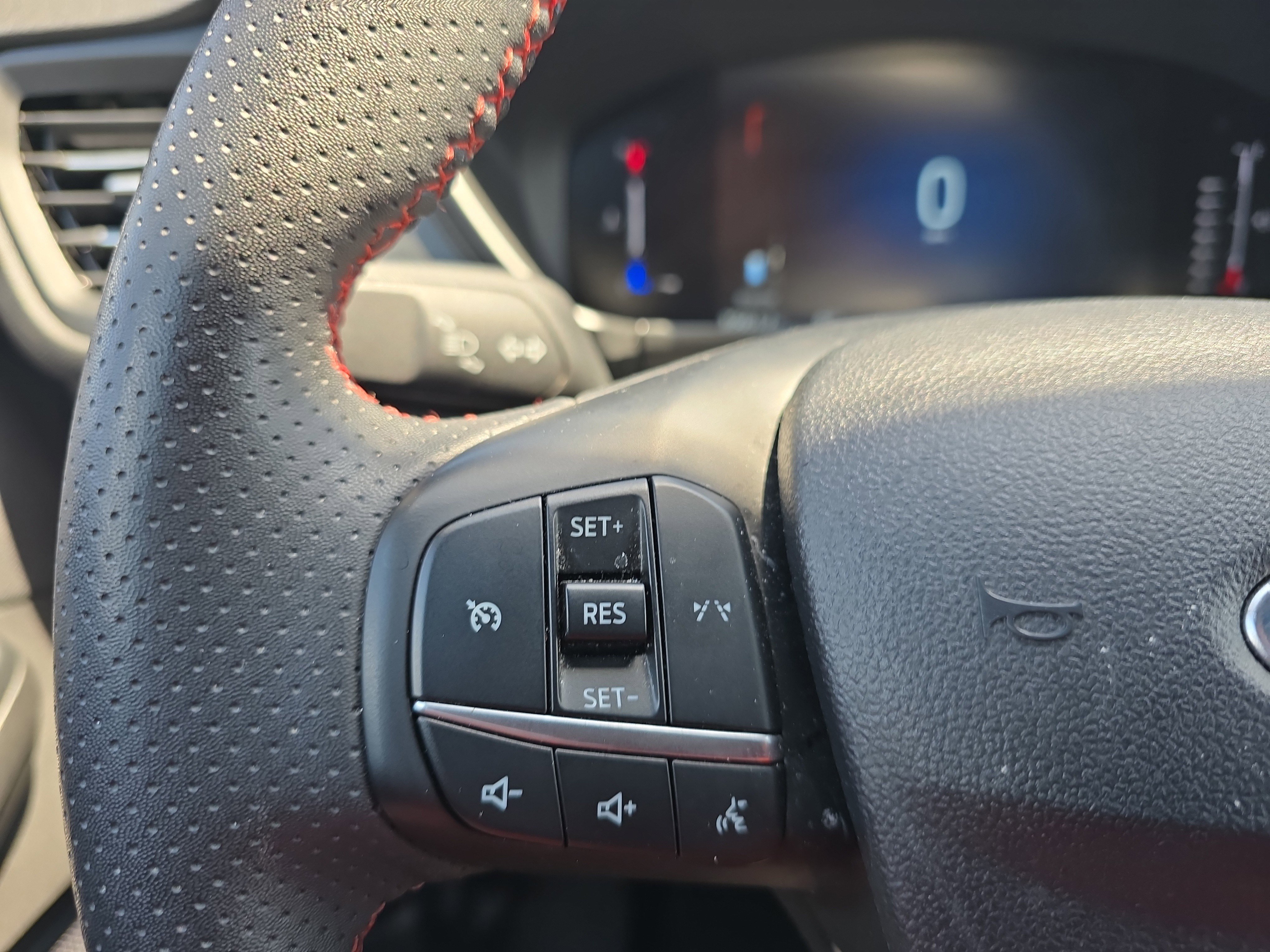 Used 2024 Ford Escape ST-Line AWD/4WD image 24