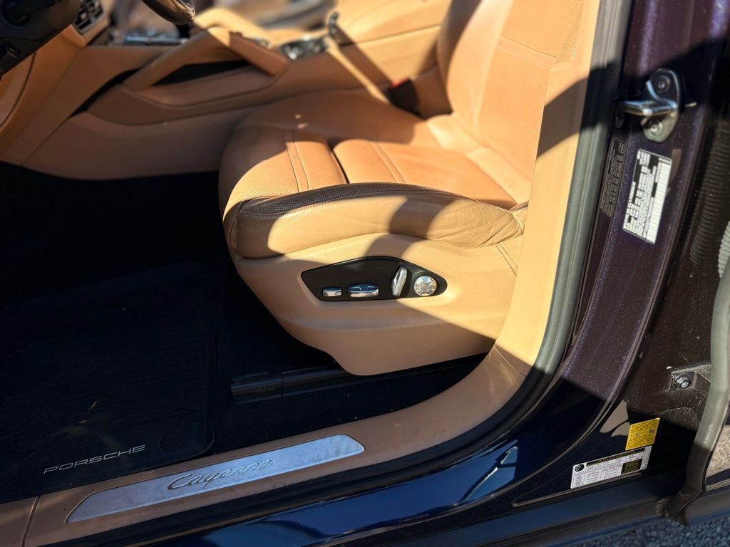 Used 2019 Porsche Cayenne image 18