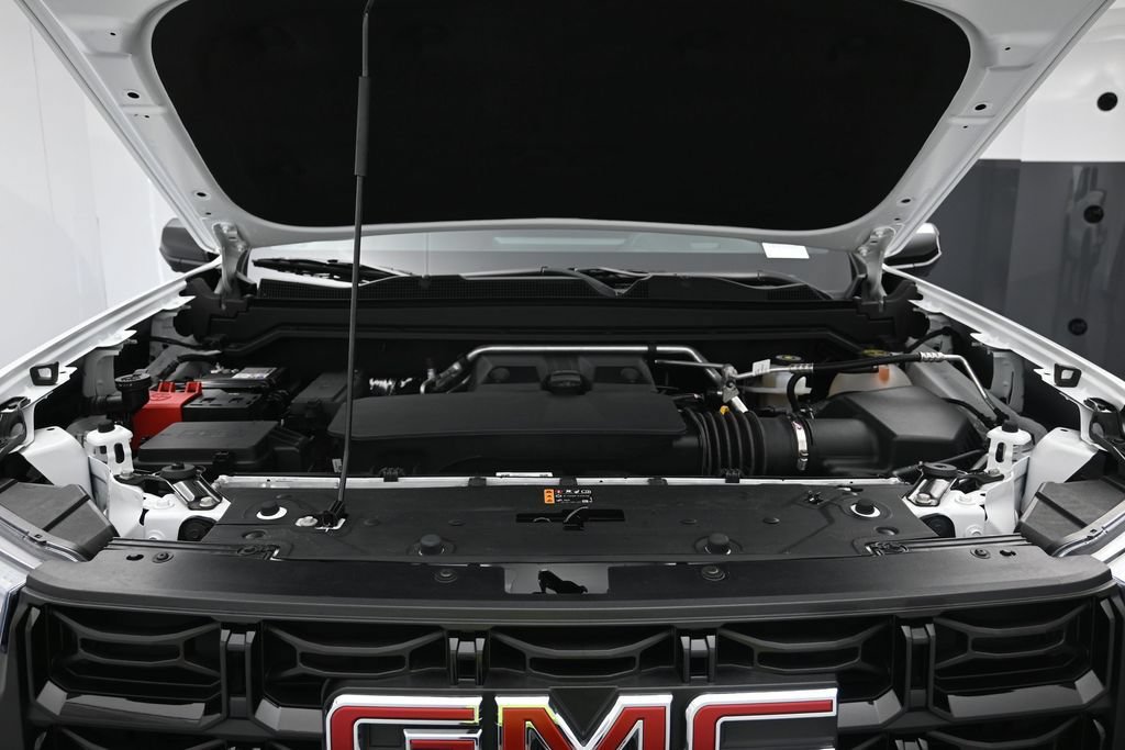 Used 2025 GMC Canyon Elevation w/ Convenience Package RWD image 29