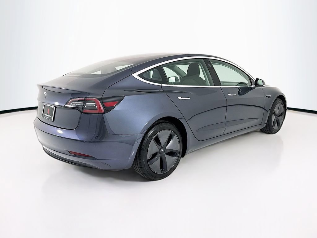 Used 2018 Tesla Model 3 image 9