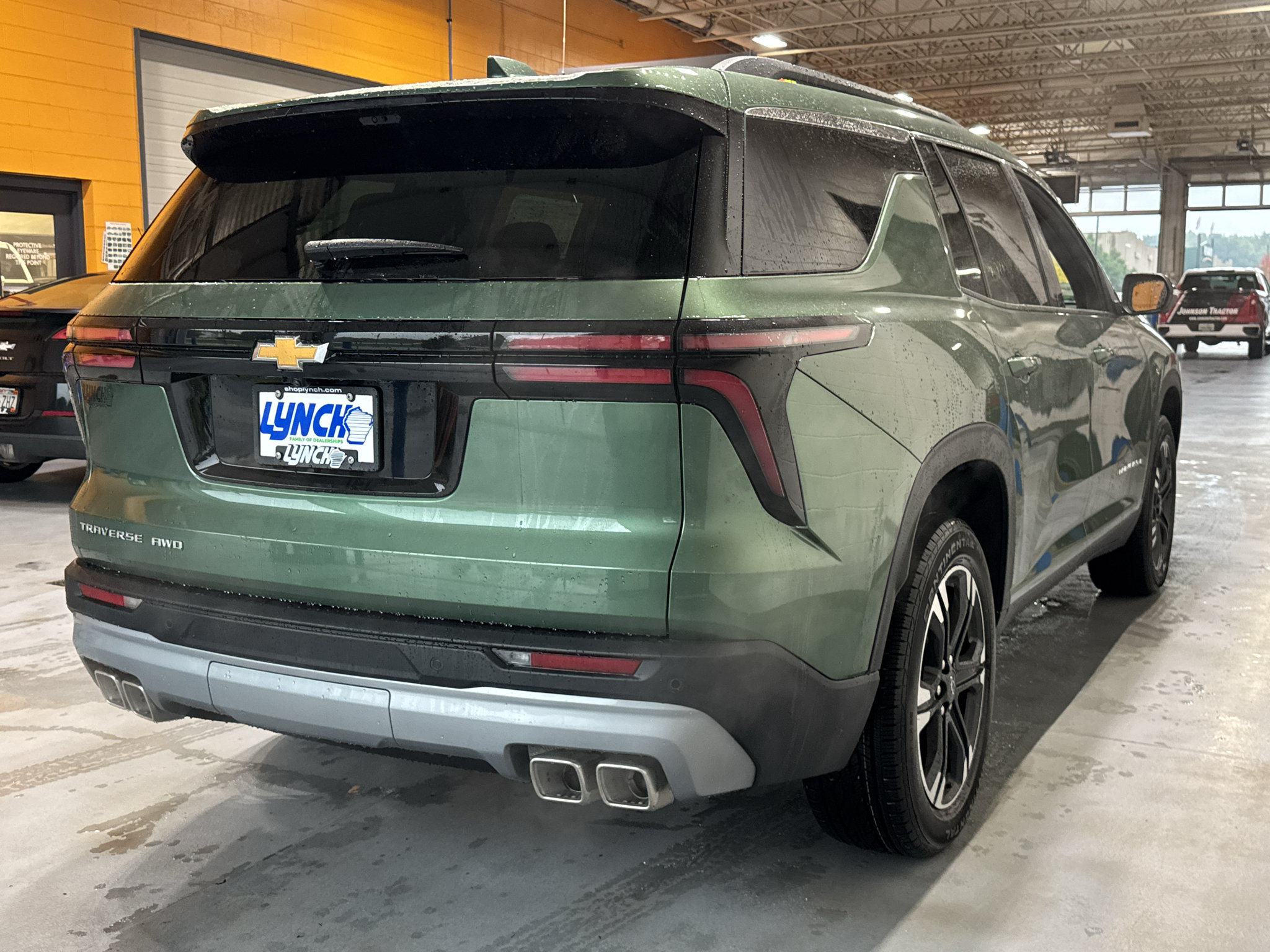 New 2027 Chevrolet Traverse LT w/ Sun and Wheel Package AWD/4WD image 5