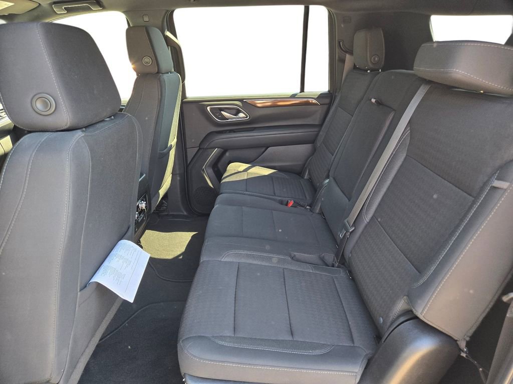 Used 2022 GMC Yukon XL SLE w/ Gmc Pro Safety Plus Package RWD image 18