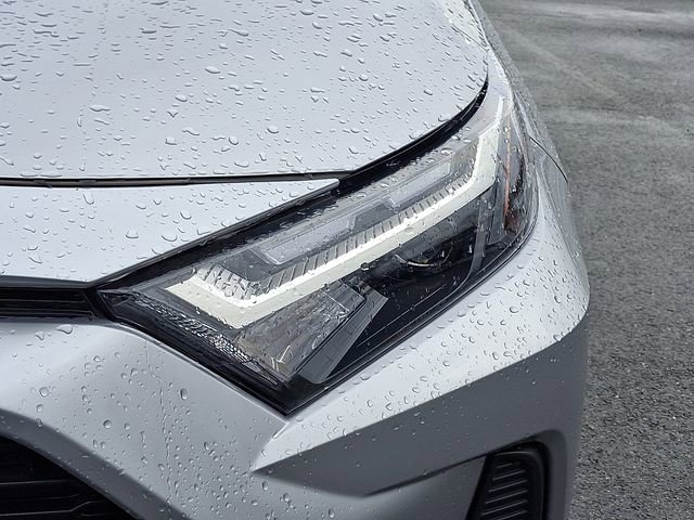 Used 2023 Toyota RAV4 XLE w/ Convenience Package image 9