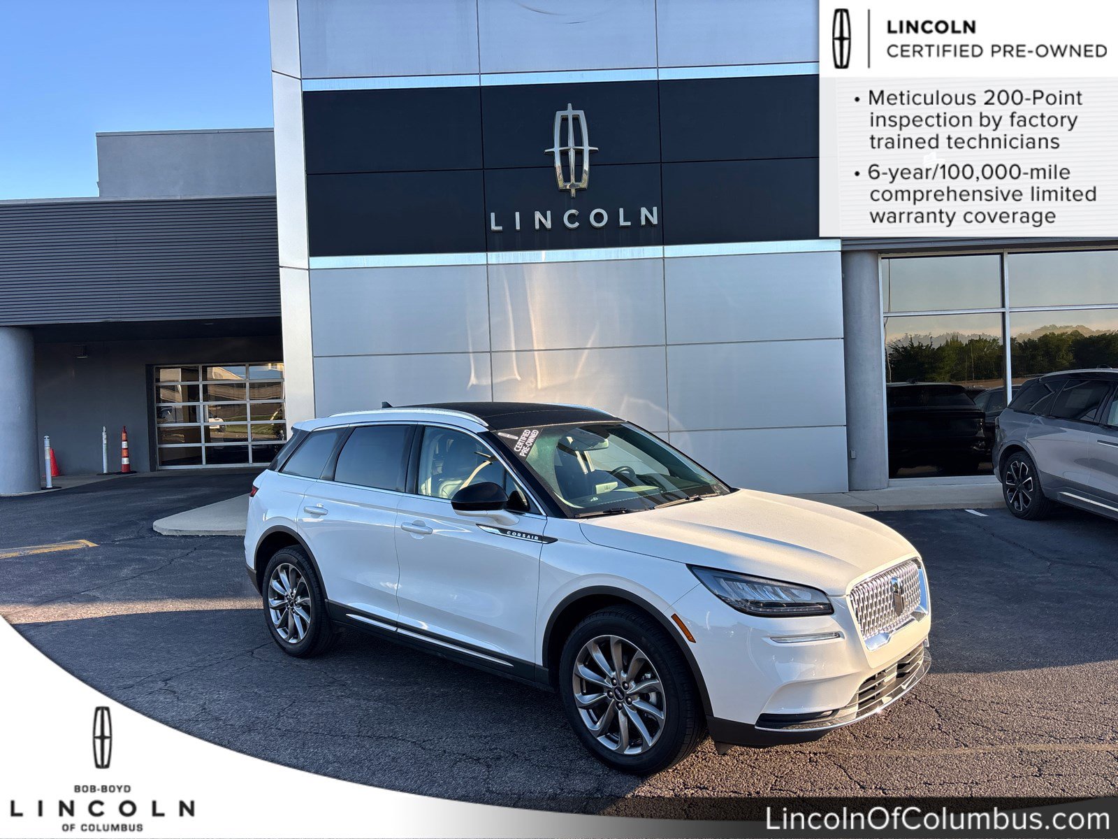 Certified 2022 Lincoln Corsair AWD w/ Premium Package image 1