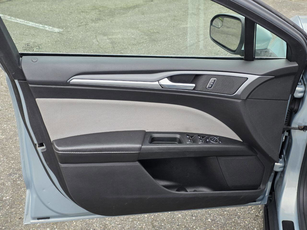 Used 2014 Ford Fusion S image 22