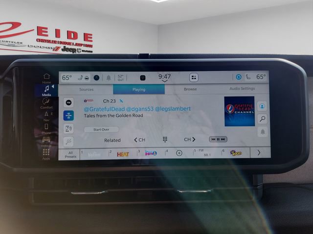 New 2025 Jeep Gladiator Sport image 16