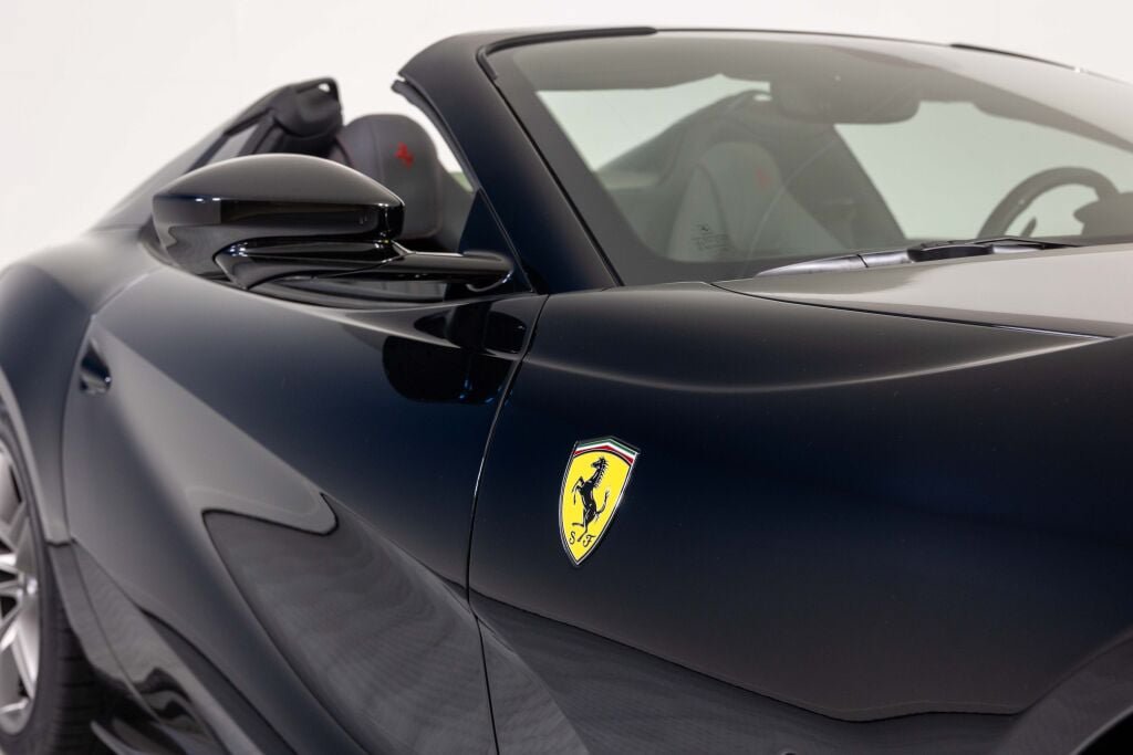Used 2021 Ferrari 812 GTS RWD image 16