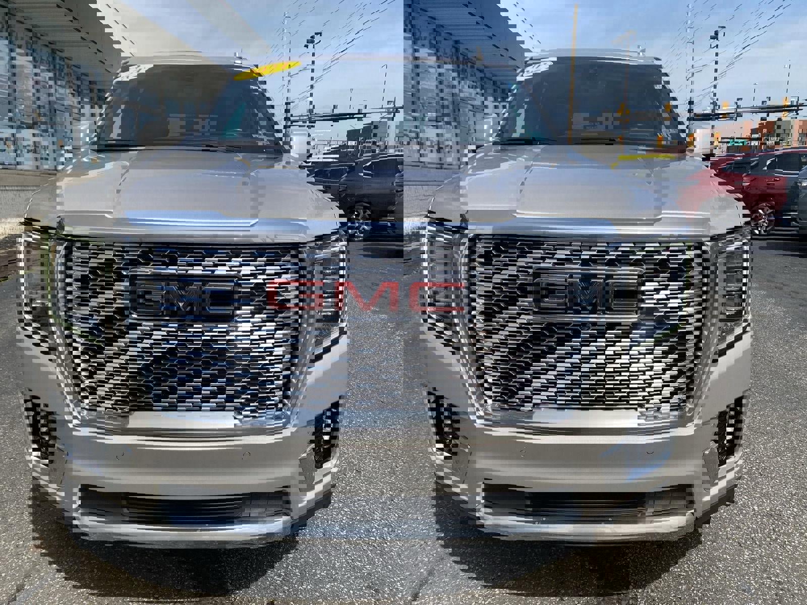 Used 2021 GMC Yukon Denali w/ Denali Premium Package image 14