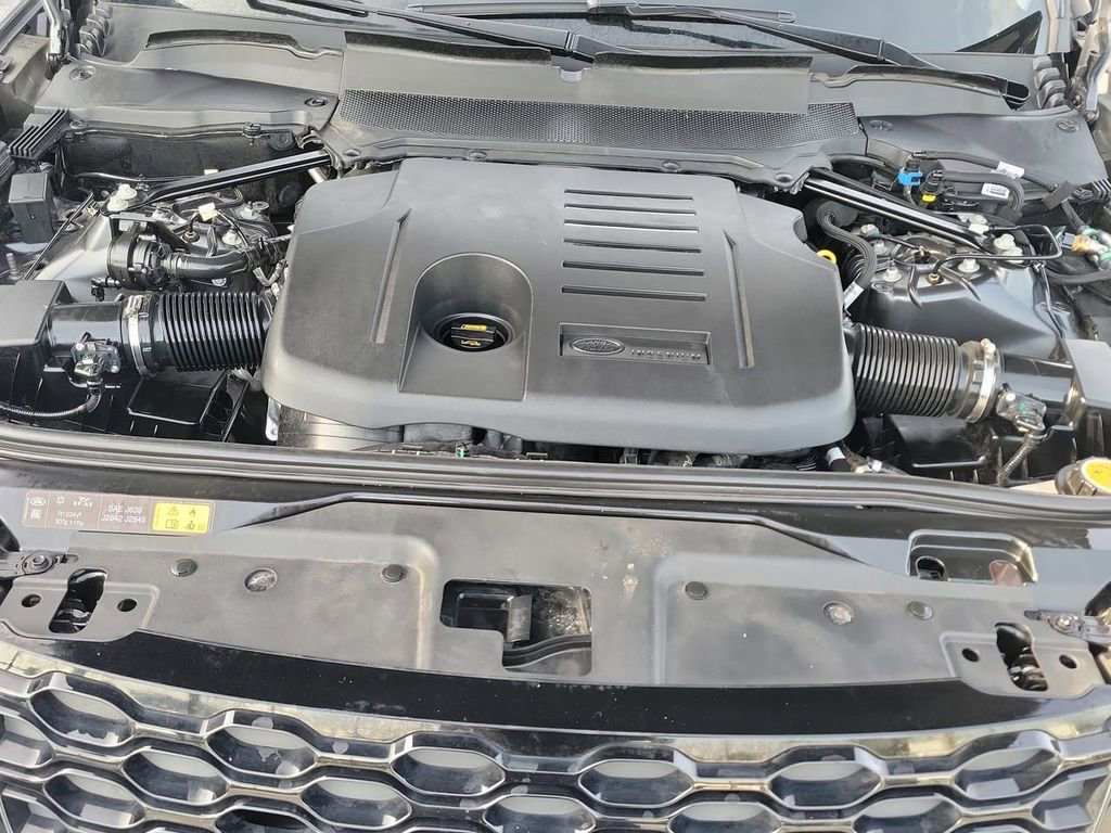 Certified 2024 Land Rover Discovery Dynamic SE AWD/4WD image 30