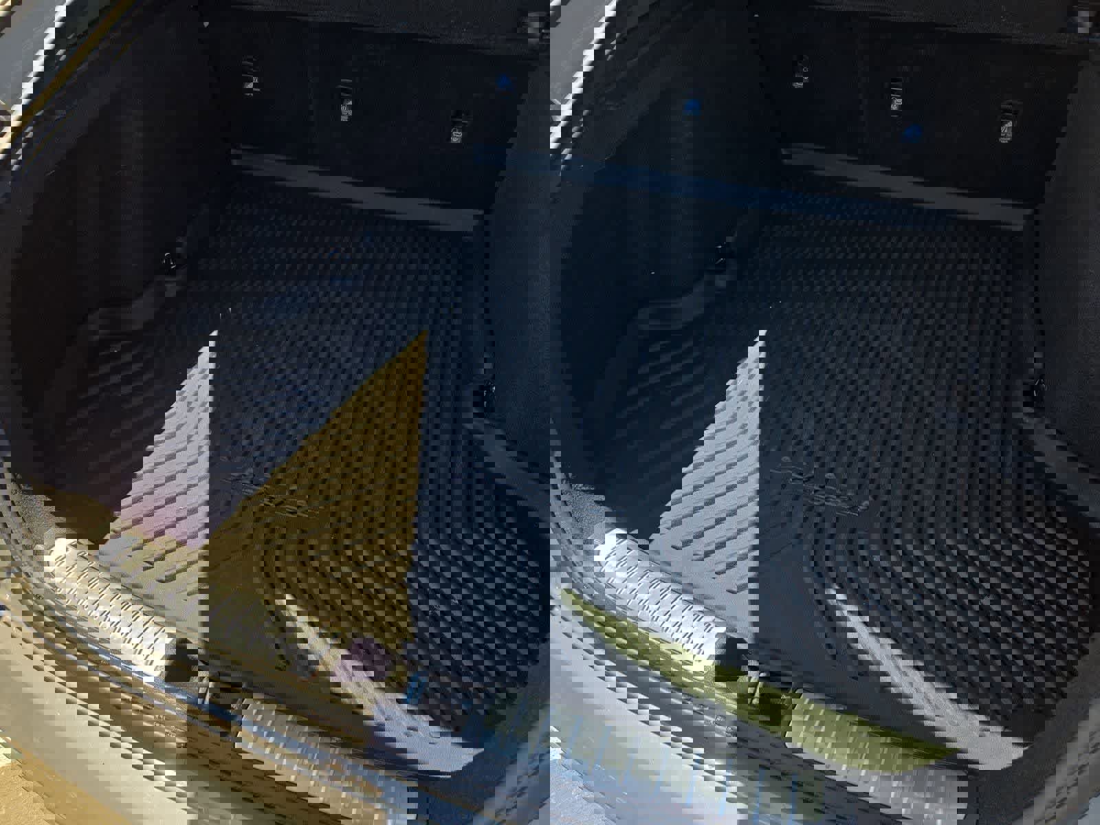 Used 2020 Kia Stinger GT2 image 34