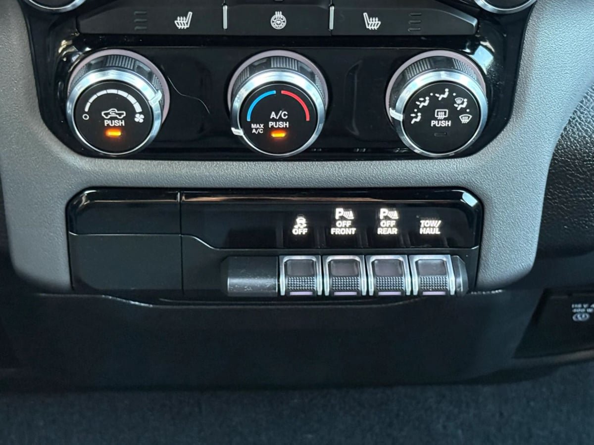 Used 2025 RAM 1500 Big Horn AWD/4WD image 49
