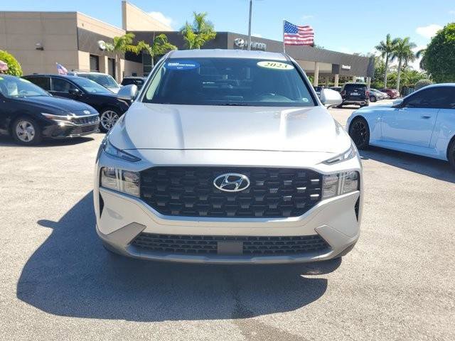 Certified 2023 Hyundai Santa Fe SE image 2