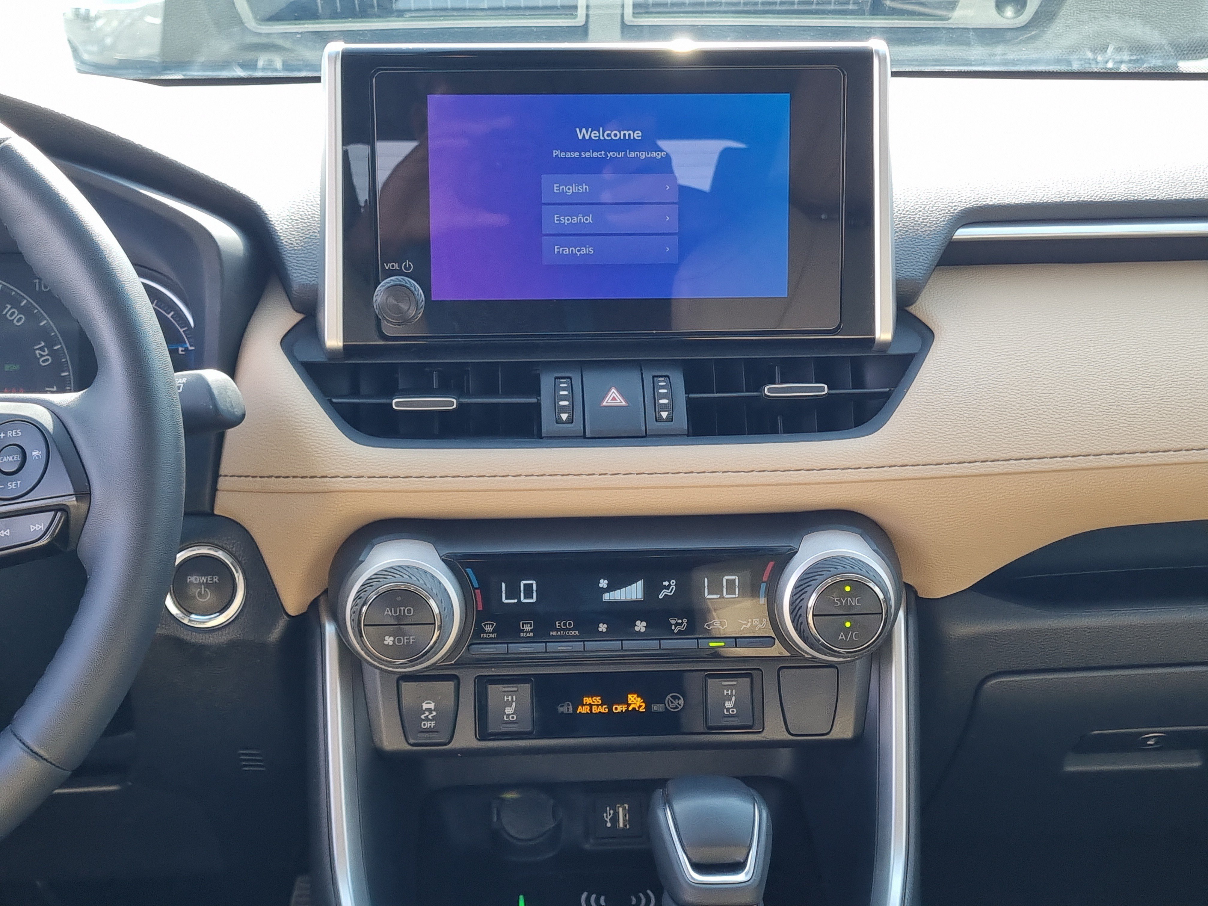 Used 2025 Toyota RAV4 XLE Premium w/ Weather Package AWD/4WD image 17