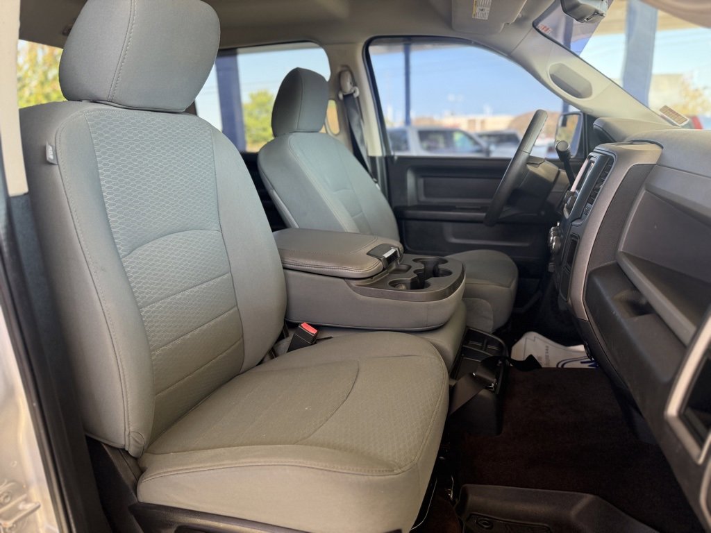 Used 2013 RAM 2500 Tradesman w/ Chrome Appearance Group image 22