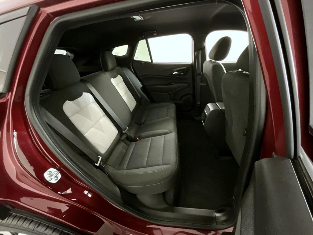 Certified 2024 Chevrolet Trax RS w/ Driver Confidence Package image 18