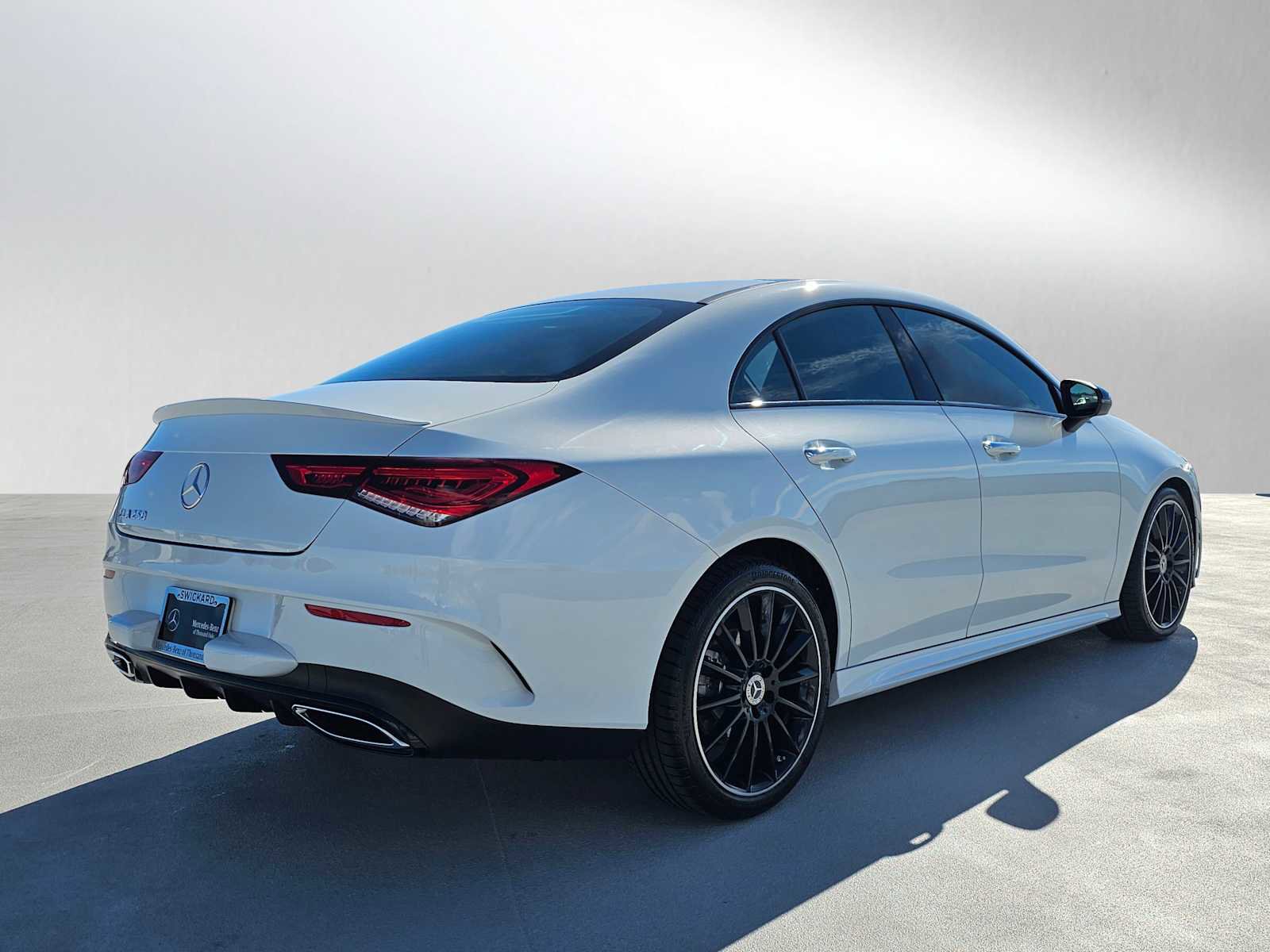 Used 2023 Mercedes-Benz CLA 250 image 3