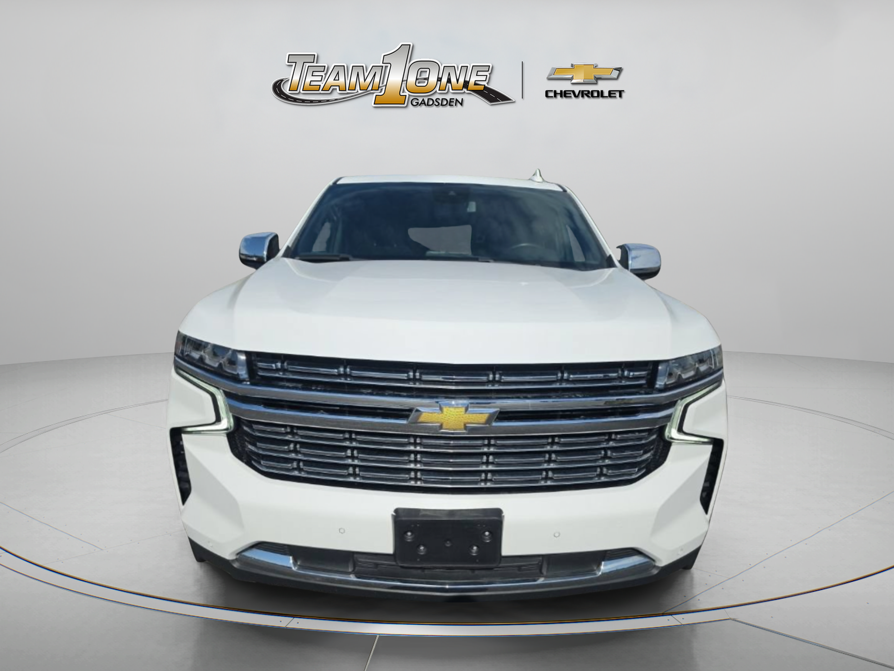 Used 2023 Chevrolet Suburban Premier AWD/4WD image 2