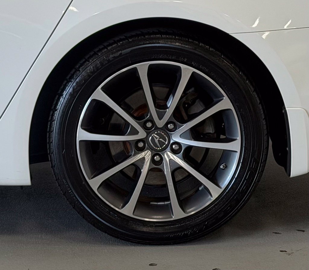 Used 2018 Acura TLX w/ Technology Package FWD image 7