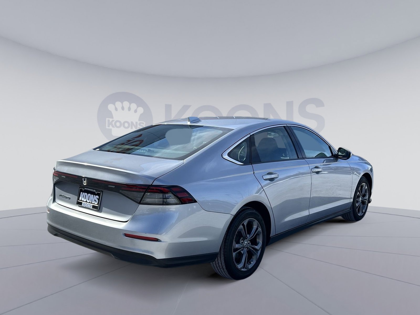 Used 2023 Honda Accord EX image 7