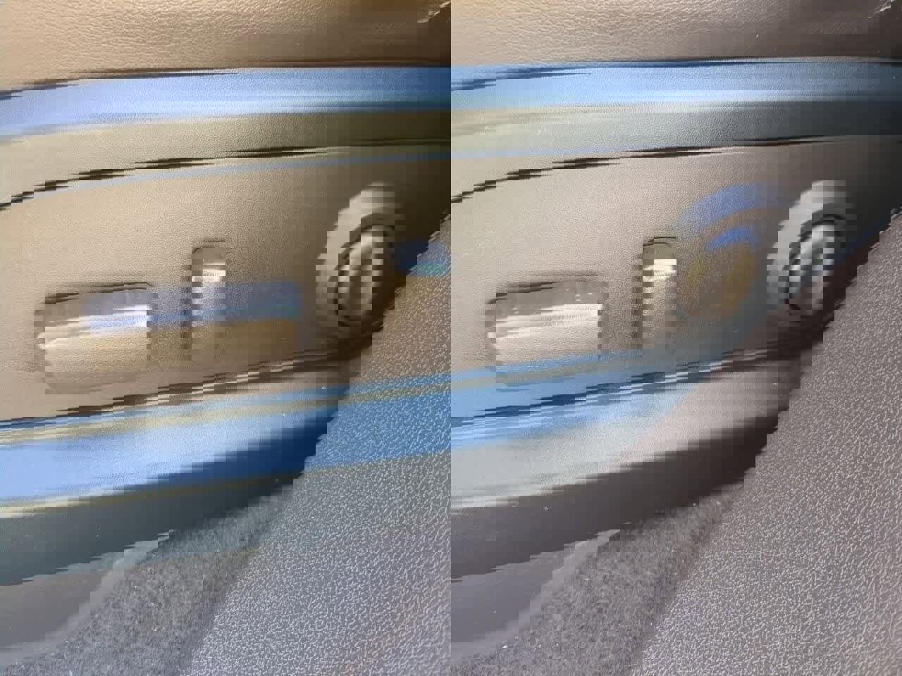 Used 2014 Buick Enclave Premium w/ Trailering Provision Package image 16