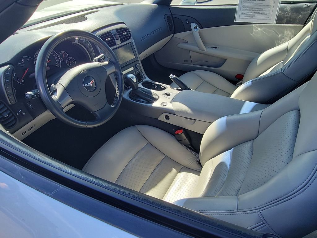 Used 2006 Chevrolet Corvette Convertible w/ Preferred Equipment Group image 10