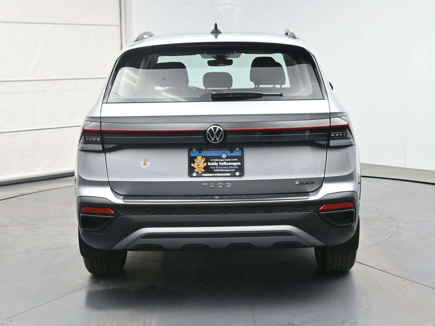 Certified 2025 Volkswagen Taos S w/ Taos Adventure Package (SXB) AWD/4WD image 21