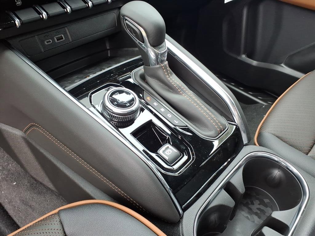 New 2026 GMC Canyon AT4 w/ Technology Plus Package image 17