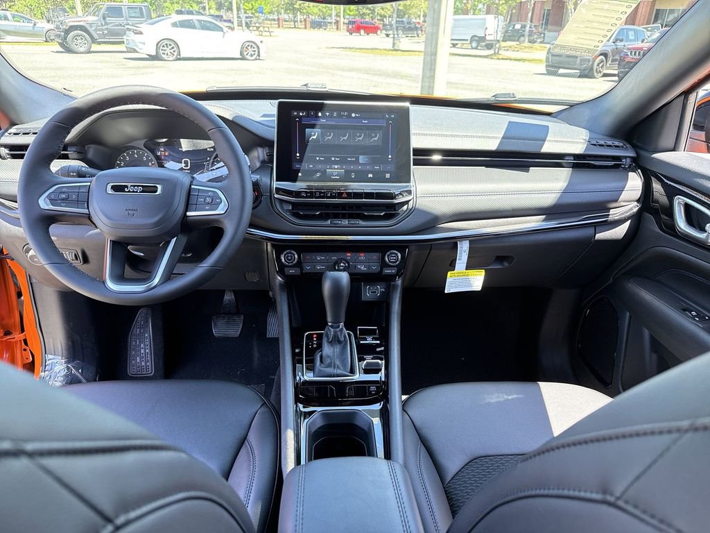 New 2026 Jeep Compass Latitude image 23