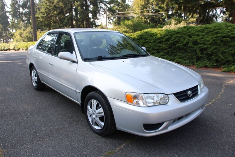 Used 2002 Toyota Corolla LE FWD image 2