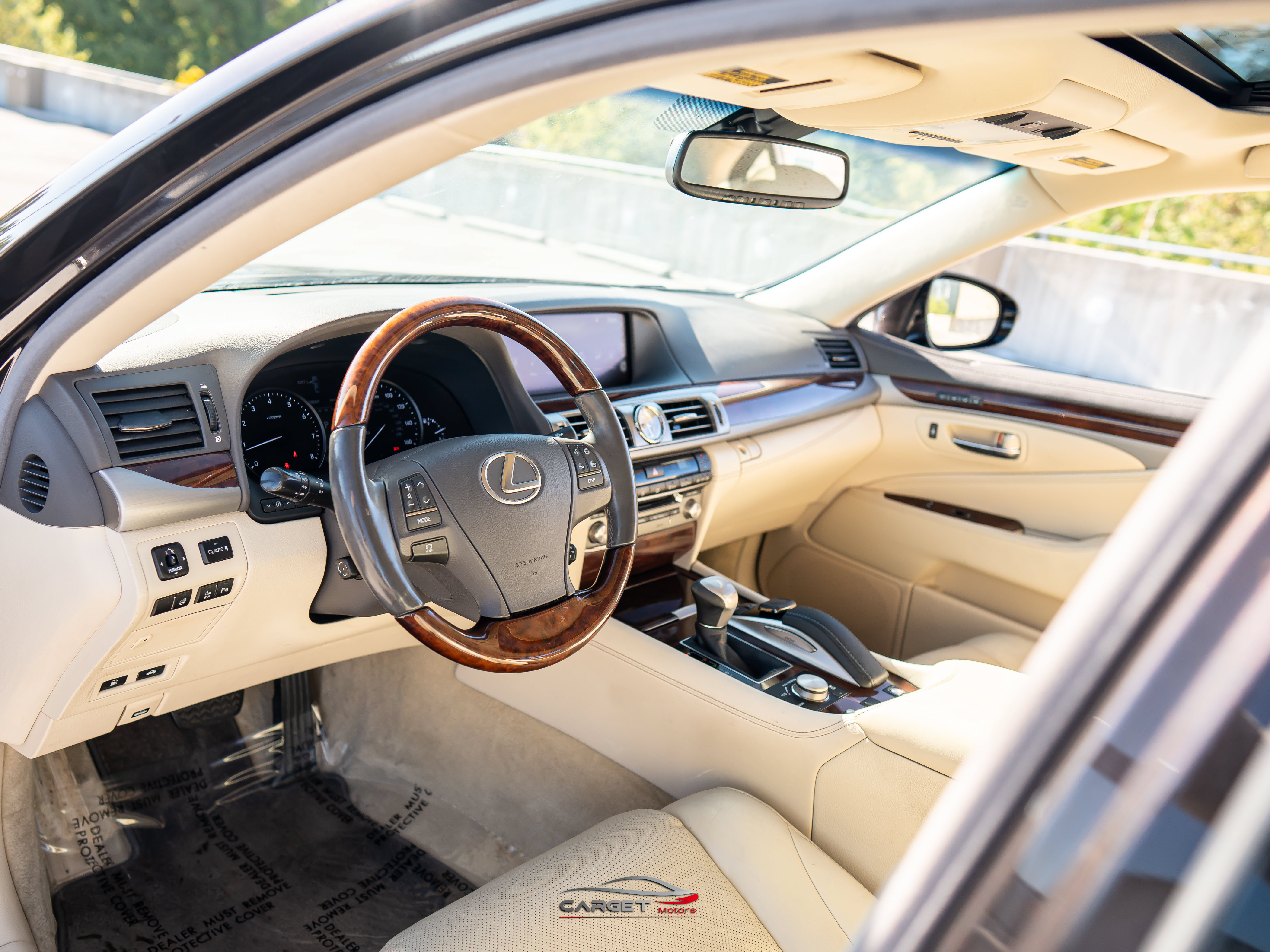 Used 2016 Lexus LS 460 AWD w/ Comfort Package image 12