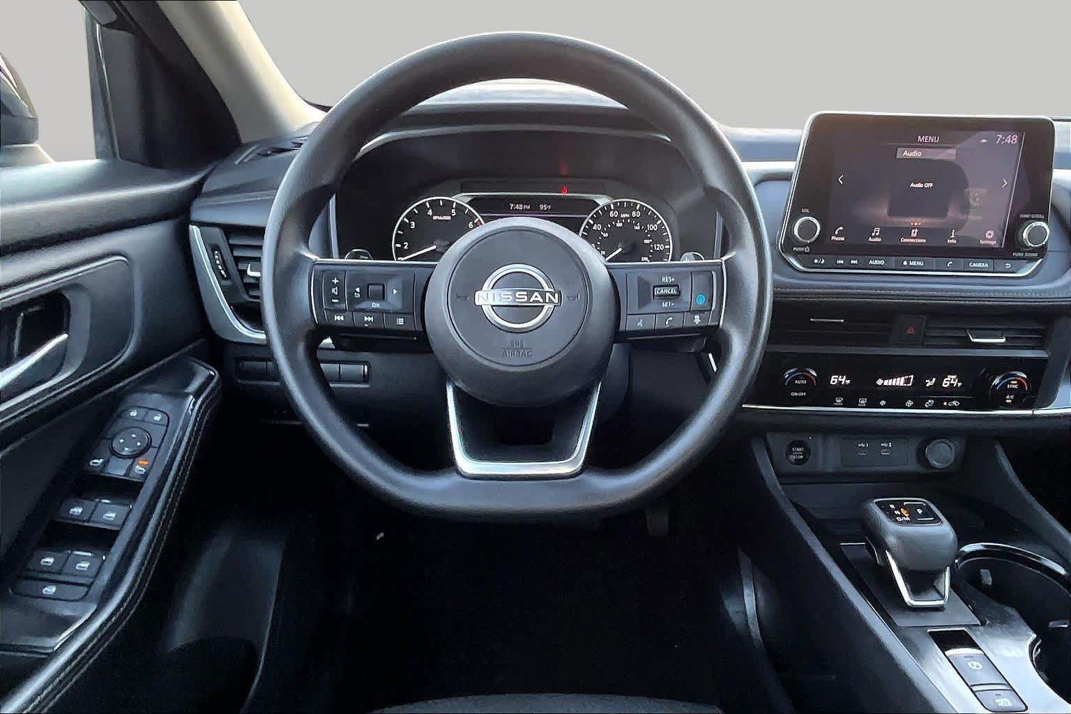 Used 2024 Nissan Rogue SV FWD image 6