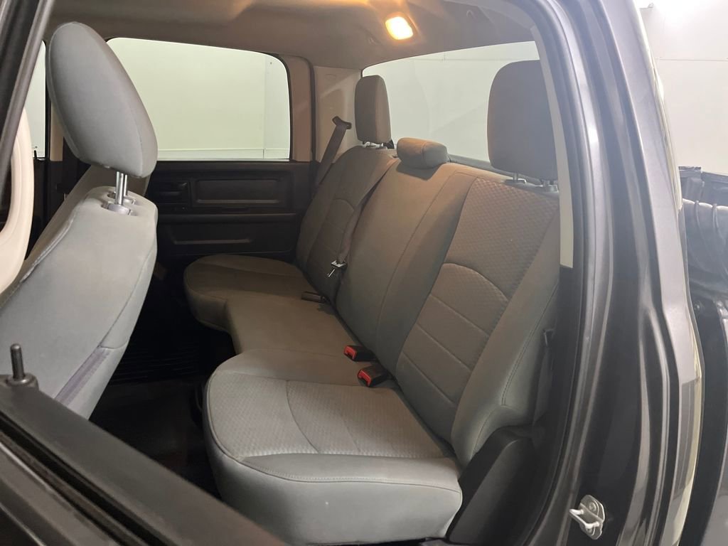 Used 2018 RAM 2500 Tradesman w/ Chrome Appearance Group image 18